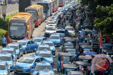 Luhut: Presiden perintahkan penyelesaian masalah transportasi online berkeadilan