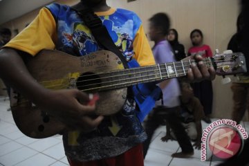 Anak-anak telantar? Untung ada Kampung Anak Negeri