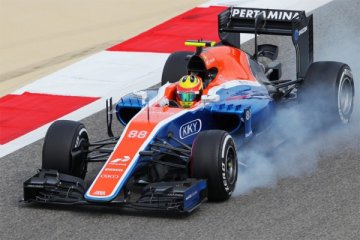 Rio lewati pebalap utama Manor pada latihan pertama GP China