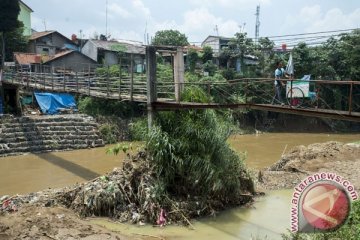 315 jembatan gantung di Lebak rusak