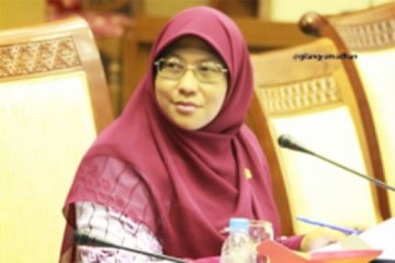 Legislator : pemerintah harus terbuka soal guru honorer