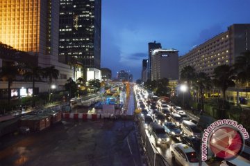 Ahok: trotoar sepanjang Jalan Sudirman-Thamrin akan dilebarkan