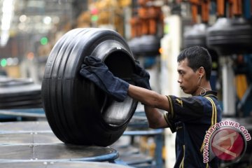 Menengok produksi ban di pabrik Goodyear