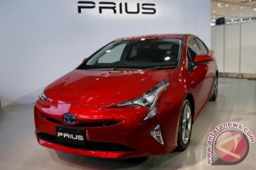 Toyota akan luncurkan mobil plug-in hybrid di China tahun 2018
