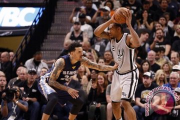 Playoff NBA - Kalahkan Grizzlies pada Game 4, Spurs ke semifinal wilayah