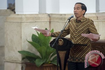 Presiden Jokowi minta harga kebutuhan pokok Lebaran turun