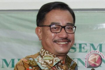 Menteri Agraria berikan 32 sertifikat tanah di NTT