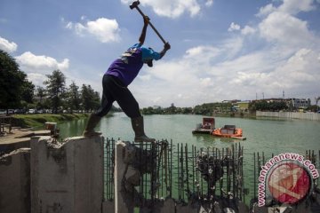 Cegah banjir lagi, bangunan di Kali Krukut Kemang dibongkar bulan ini