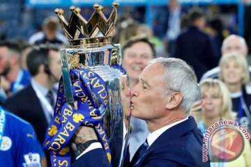Claudio Ranieri minta fans Leicester terus bermimpi