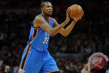 Playoff NBA - Durant antar Thunder kejar Spurs 2-2