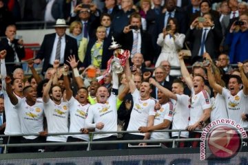 Daftar pemenang Piala FA, Arsenal dan MU terbanyak