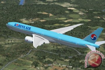 Mesin Boeing B-777-300 Korean Air keluarkan api di Jepang