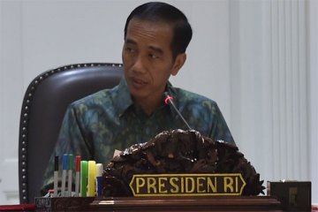 Presiden: lanjutkan dan perkuat program prioritas pada 2017