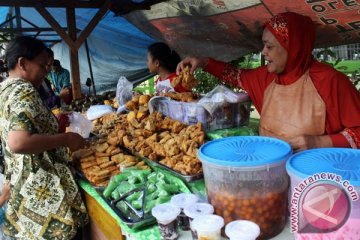 Masjid Al-Akbar siapkan 2.000 takjil setiap hari