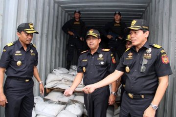 Bea Cukai gagalkan 14 ton ekspor ilegal pasir timah