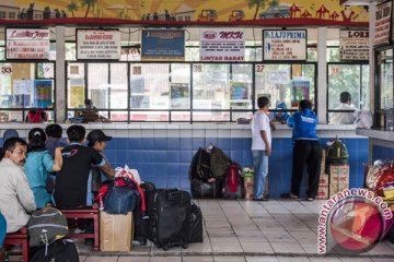 Penumpang Terminal Kampung Rambutan menurun drastis