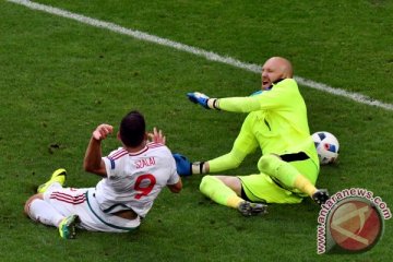 Euro 2016 - Hongaria hajar 10 pemain Austria 2-0