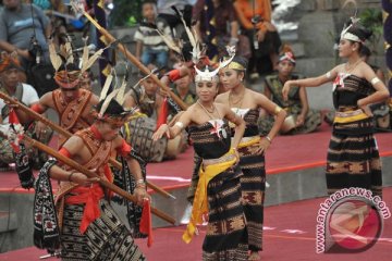 Wagub tutup Pesta Kesenian Bali ke-38