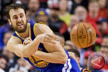 Final NBA - Cedera membuat Andrew Bogut tak bisa terus