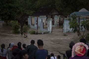 Tinggi muka air Bengawan Solo terus dipantau