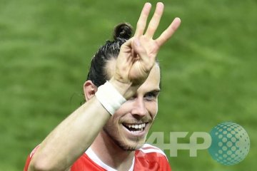 Euro 2016 - Bunuh diri McAuley antar Wales ke perempat final