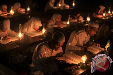 Pelindo I serahkan 250 Alquran ke Masjid Jami Belawan