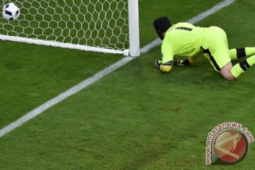 Euro 2016 - Petr Cech kecewa berat Ceko tersingkir