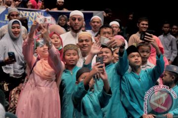 Nonton bersama Syekh Ali Jaber