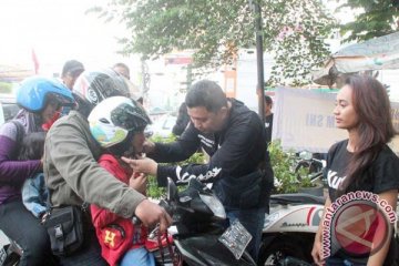 Kutu Community edukasikan pentingnya helm kepada anak-anak