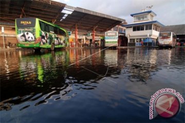 Terminal Terboyo Semarang andalkan pompa atasi rob