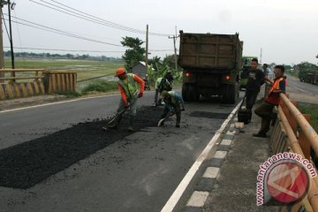 Jalur mudik Sumatera-Jawa ruas Bandarlampung sedang diperbaiki