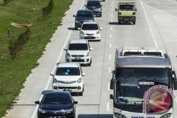Arus kendaraan di tol Palimanan ke Jakarta hari ini naik