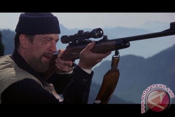 Sutradara film terkenal "The Deer Hunter" tutup usia