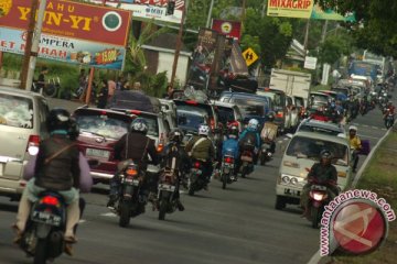 Arus kendaraan Cianjur-Bandung Kamis sore normal