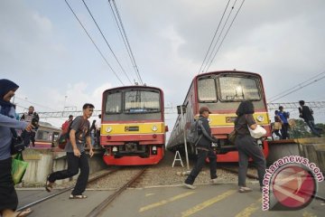 KCJ operasikan KRL tambahan di malam Tahun Baru