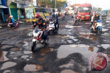 Waspadai ratusan lubang sepanjang jalan Yogyakarta-Wonosari