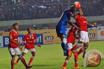 Persija versus Persib seri 0-0 di Solo