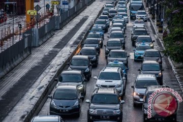 Polisi uji CCTV berpelantang di Jalan MH Thamrin, Jakarta