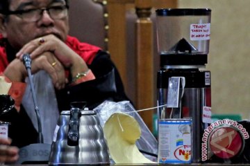 Saksi: pihak Kafe Olivier kemungkinan besar tidak memanipulasi kopi 