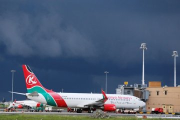 Lima penerbangan Kenya Airways dibatalkan karena aksi mogok