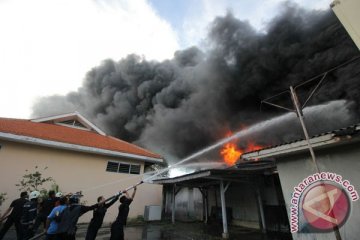 Polisi: kebakaran pabrik kimia di Deltamas akibat kelalaian