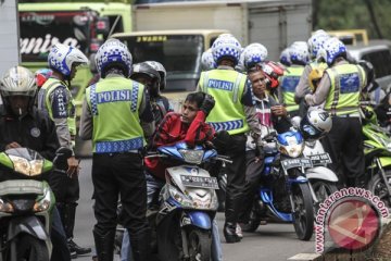 Polisi beri penghargaan bagi pengendara patuh peraturan