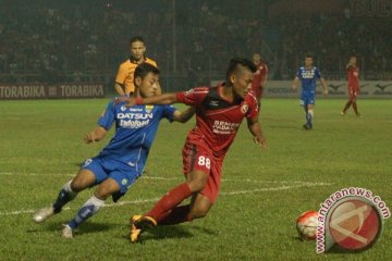 Semen Padang FC tundukkan Persib 4-0