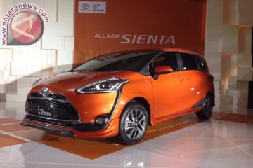 Toyota Sienta Putih dan Orange Jadi Favorit