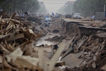 15 tewas, puluhan ribuan dievakuasi akibat banjir di China