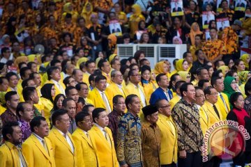 Jokowi bersama Megawati hadiri penutupan Rapimnas Golkar