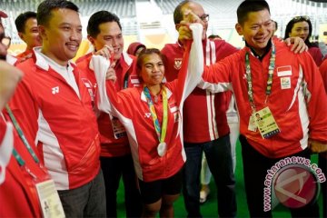 Peraih medali Olimpiade resmi terima hadiah rumah