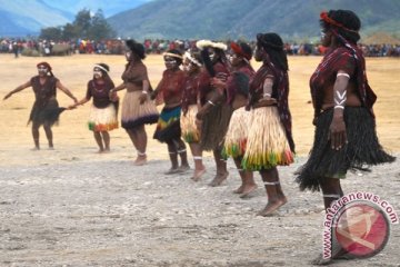 Peneliti minta wisatawan Lembah Baliem hormati adat suku Dani