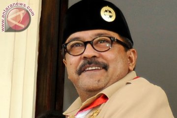 Rano Karno terima Lencana Melati Gerakan Pramuka