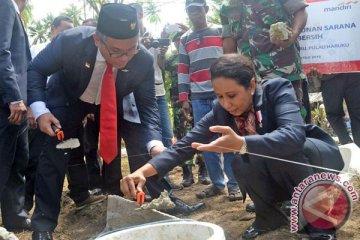 Menteri BUMN hadiri HUT Kemerdekaan di Haruku